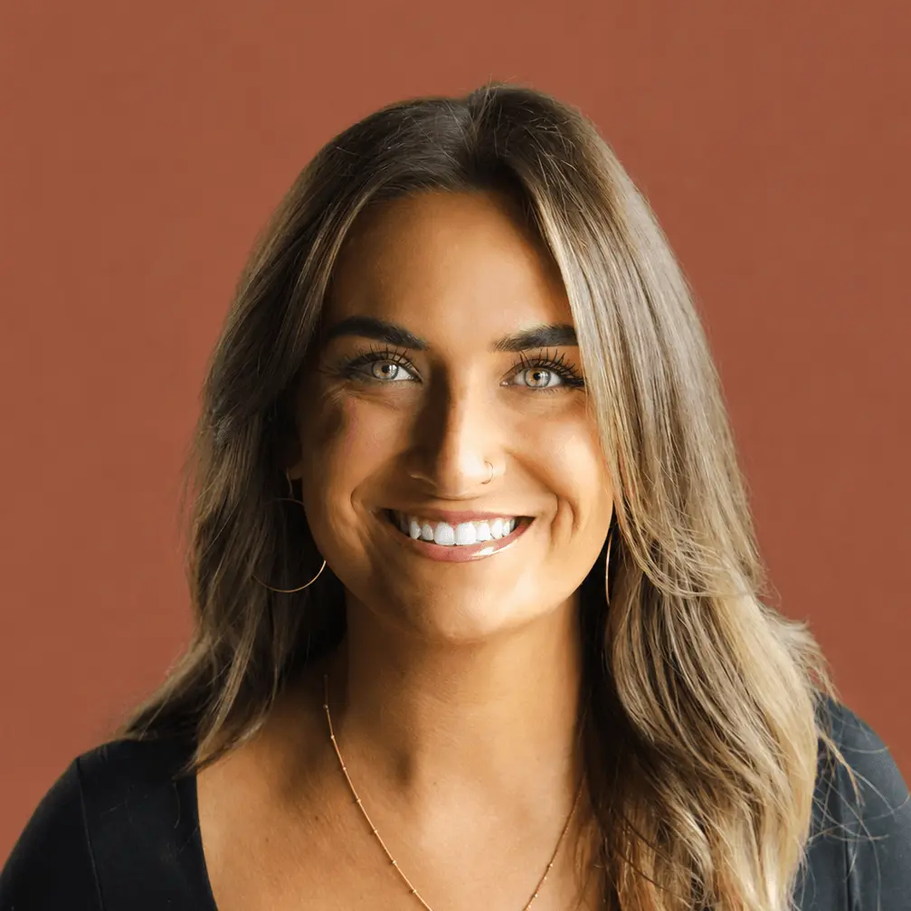 Headshot of Lauren Crabb Account Manager